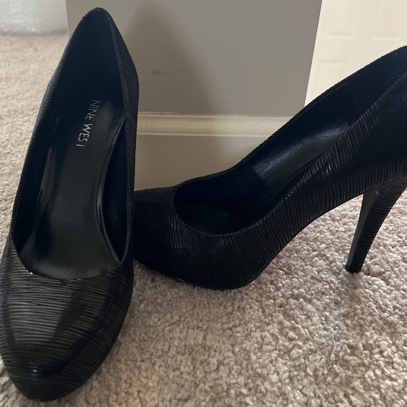 Black Pump - Picture 1 of 4